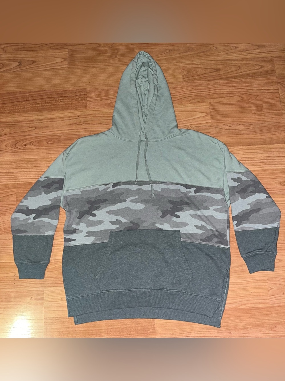 American Eagle Camo Colorblock Jegging Fit Hoodie Womens Oversized Size Small